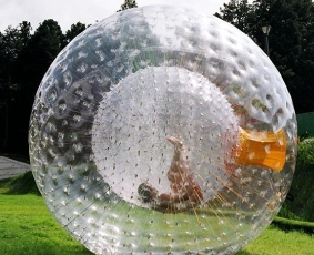 Zorb-Ball-inflable